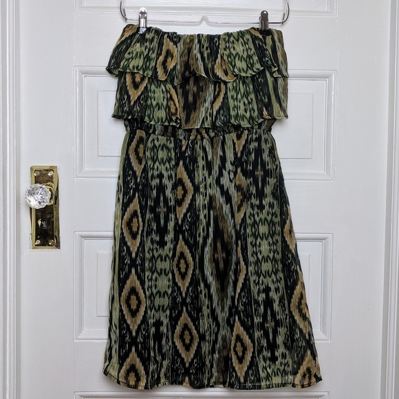 Body Central | Green Ikat Strapless Dress - Picture 2 of 4